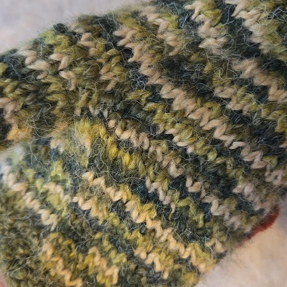 NWT The 5 Senses Hand-Knit Fingerless Gloves - Picture 5 of 5